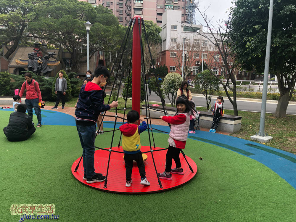 中壢藝術園區旋轉陀螺