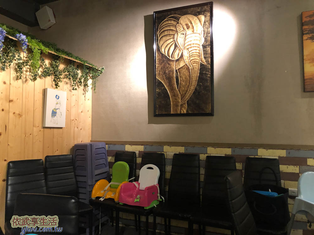 象迦泰式料理兒童座椅