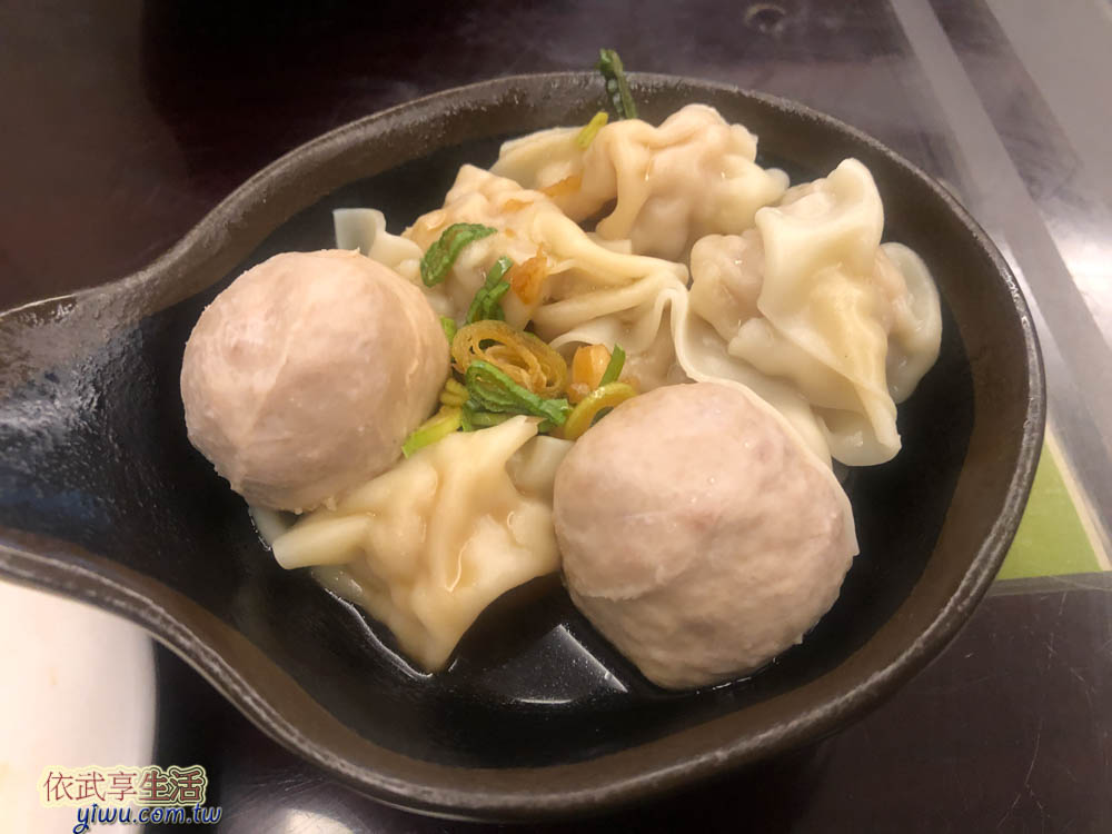 江技舊記餛飩貢丸