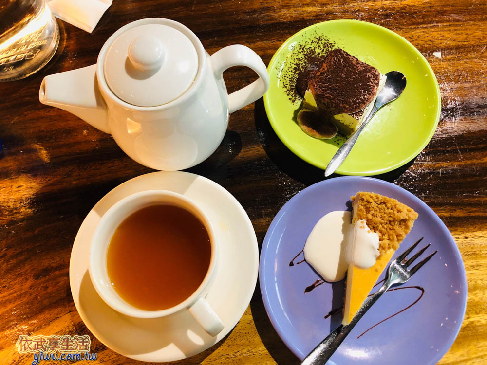 新竹托斯卡尼尼竹科店熱水果茶及蛋糕