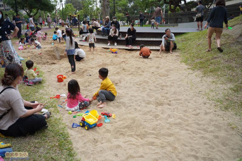 新竹綠光公園沙坑