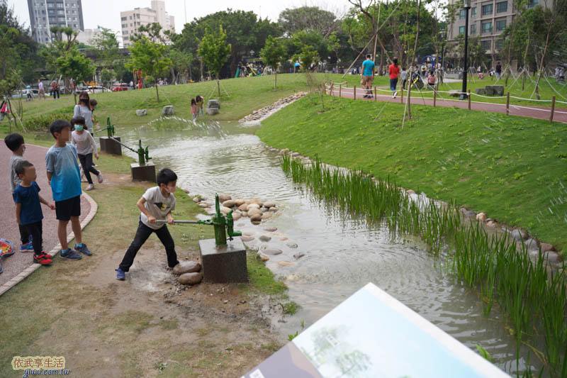新竹綠光公園復古式汲水器