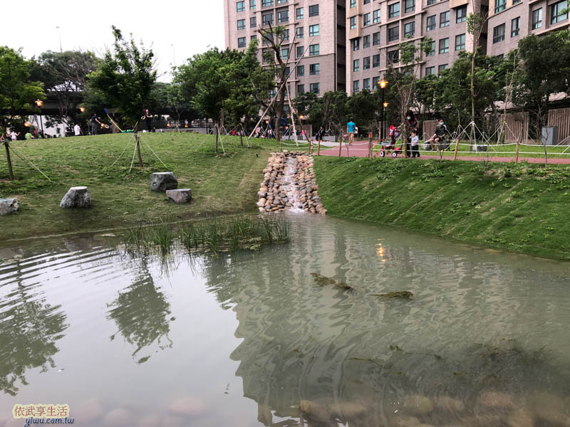 新竹綠光公園生態池雨水撲滿