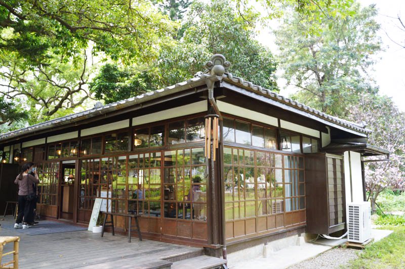 新竹公園湖畔料亭 閱樂書店x飲咖