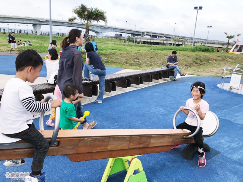 南寮運動公園翹翹板