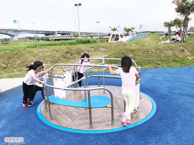 南寮運動公園大型旋轉盤