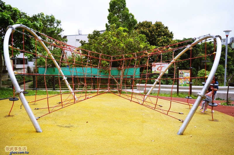 新竹竹東中正公園(兒童公園)巨型攀爬網