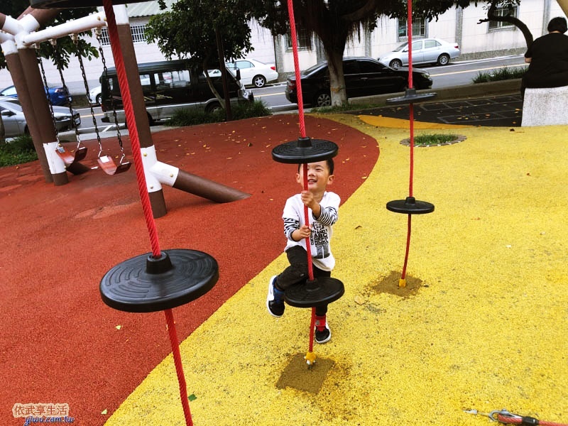 新竹竹東中正公園(兒童公園)巨型攀爬網