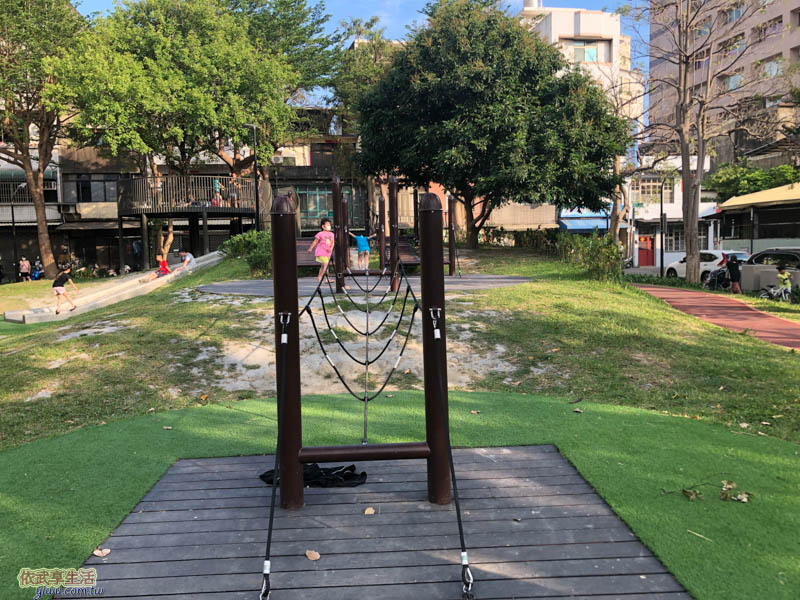 長和公園平衡木