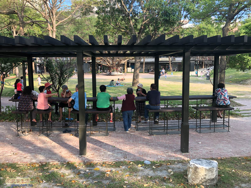 長和公園吧檯型休憩涼亭