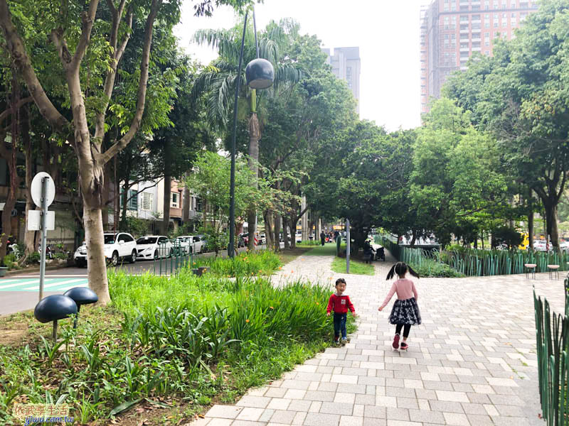 隆恩圳親水公園步道