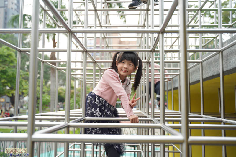 隆恩圳親水公園攀爬架