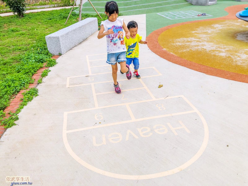 新豐埔和公園跳格子