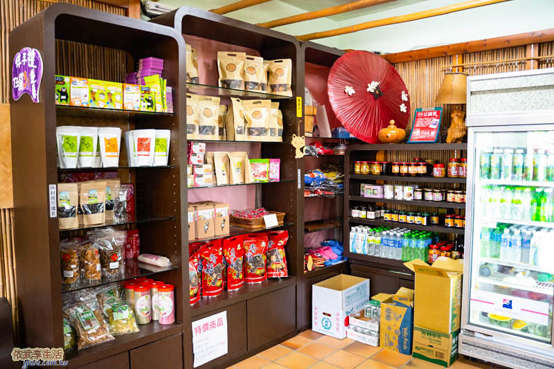 歇心茶樓一樓商店