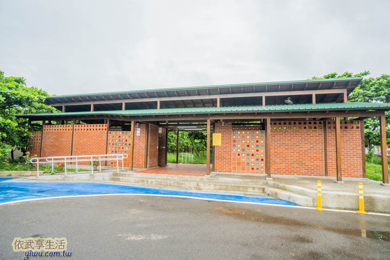 香山濕地賞蟹步道廁所