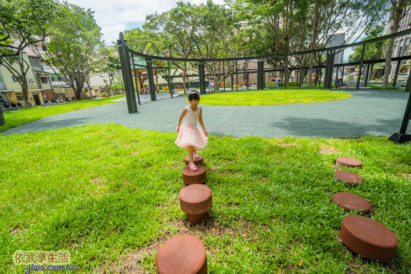 新竹民族公園跳跳板遊戲區