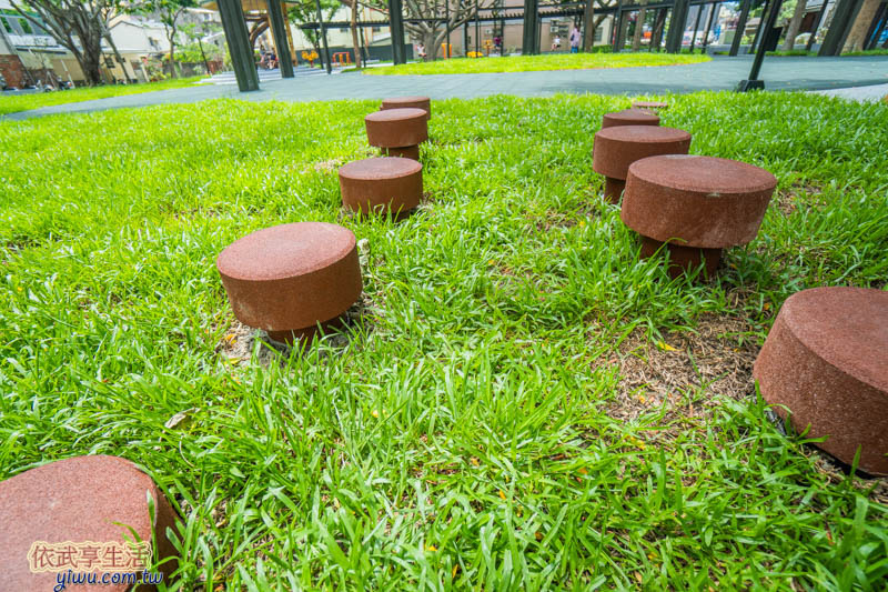 新竹民族公園跳跳板遊戲區