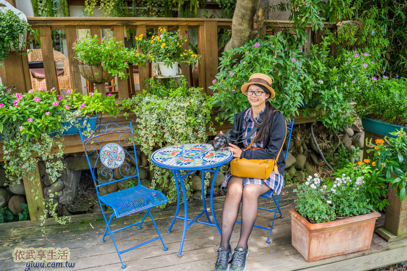 新瓦屋客家文化保存區紅瓦紫藤咖啡館