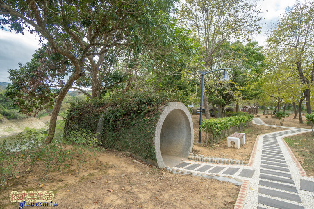 明德水庫日新島