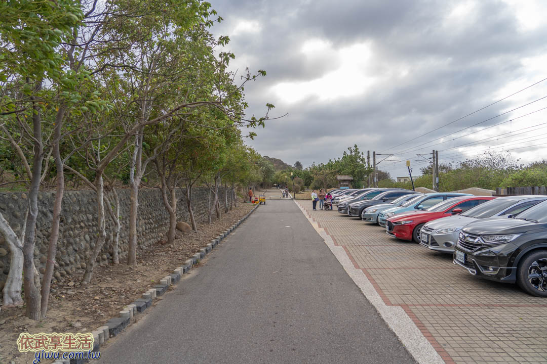 崎頂子母隧道停車