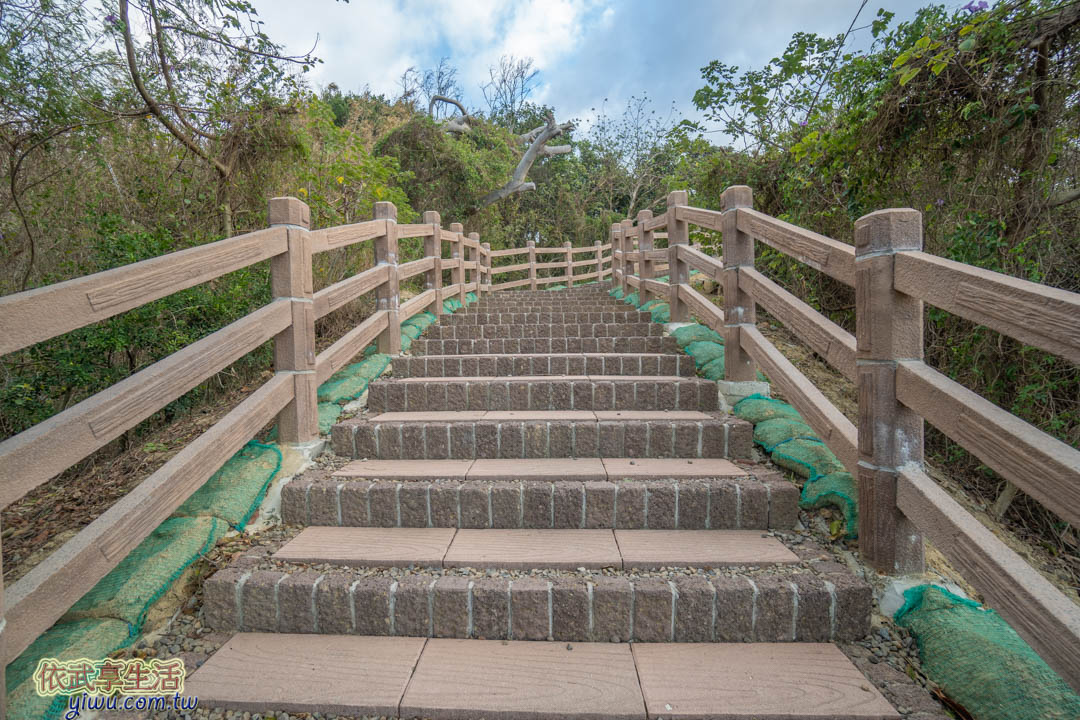 崎頂子母隧道觀景台