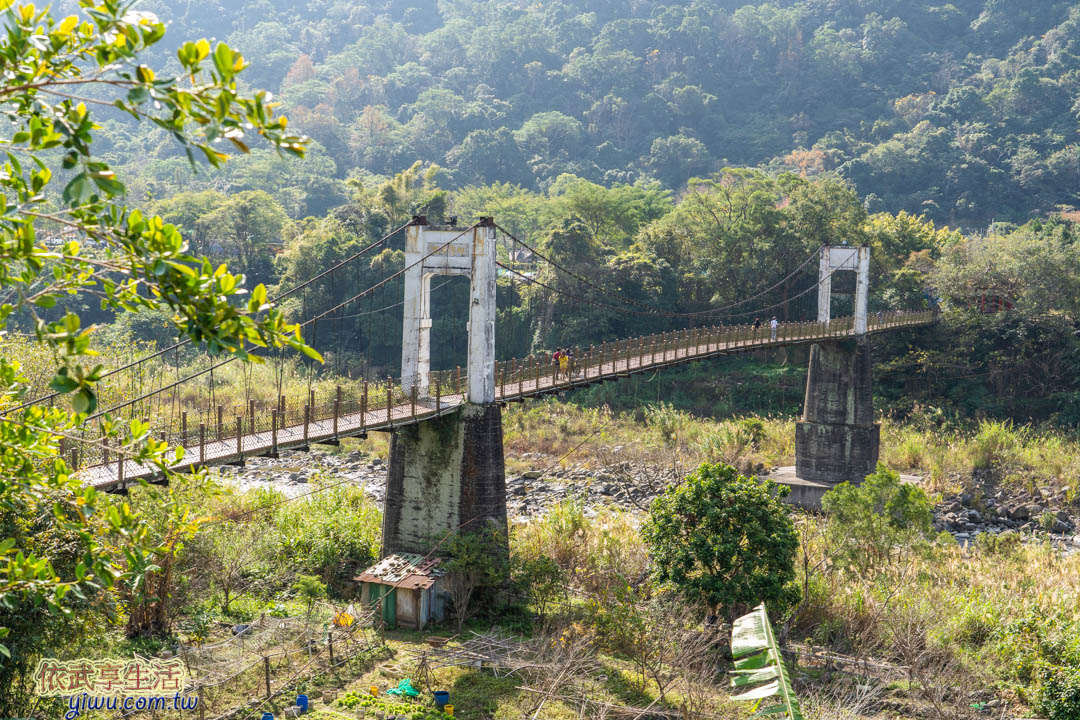內灣老街內灣吊橋
