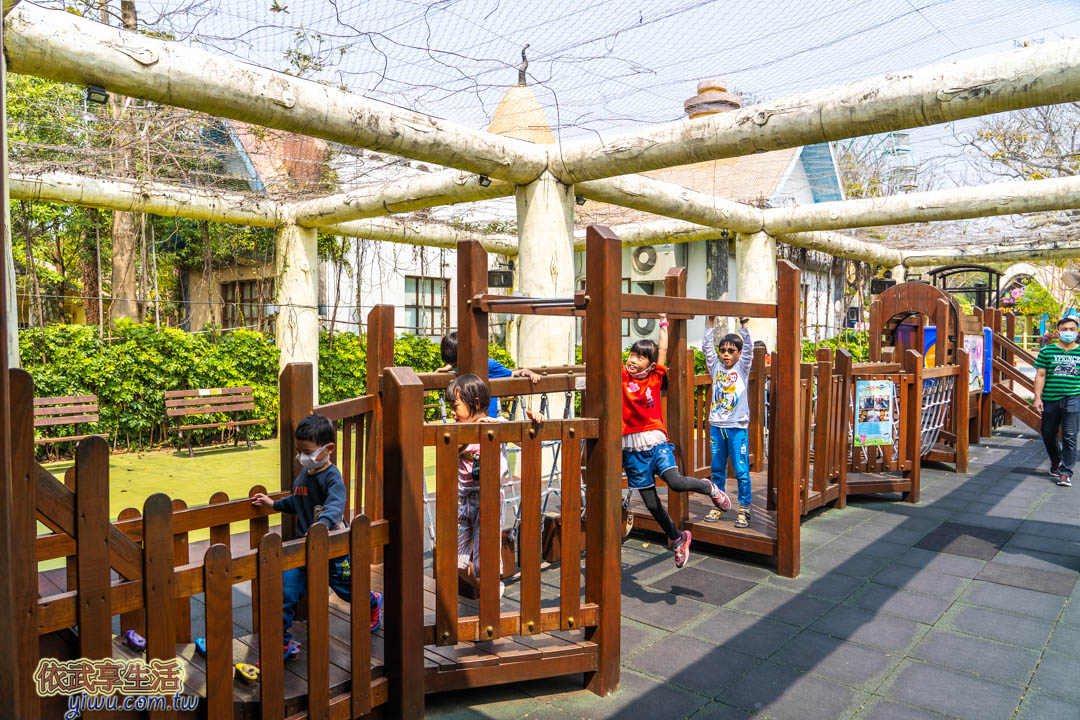 麗寶樂園