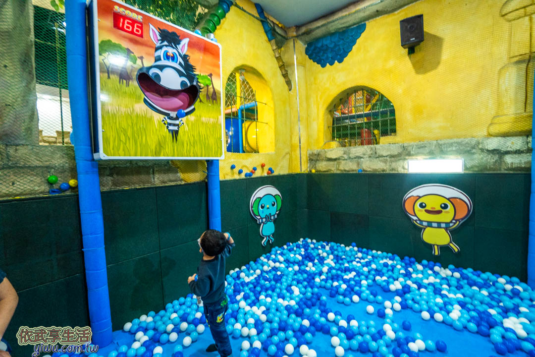 麗寶樂園