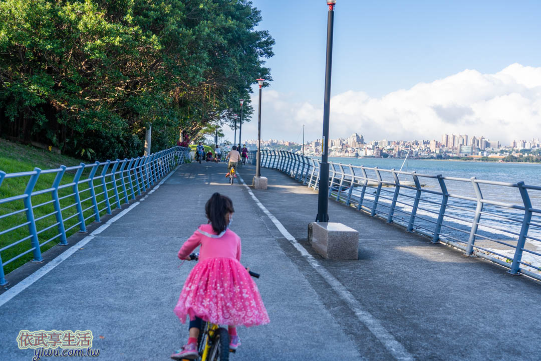 八里左岸自行車道
