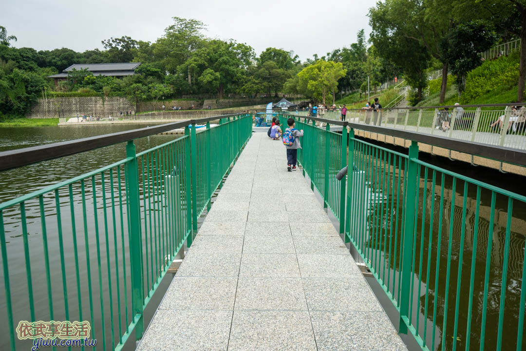 青草湖