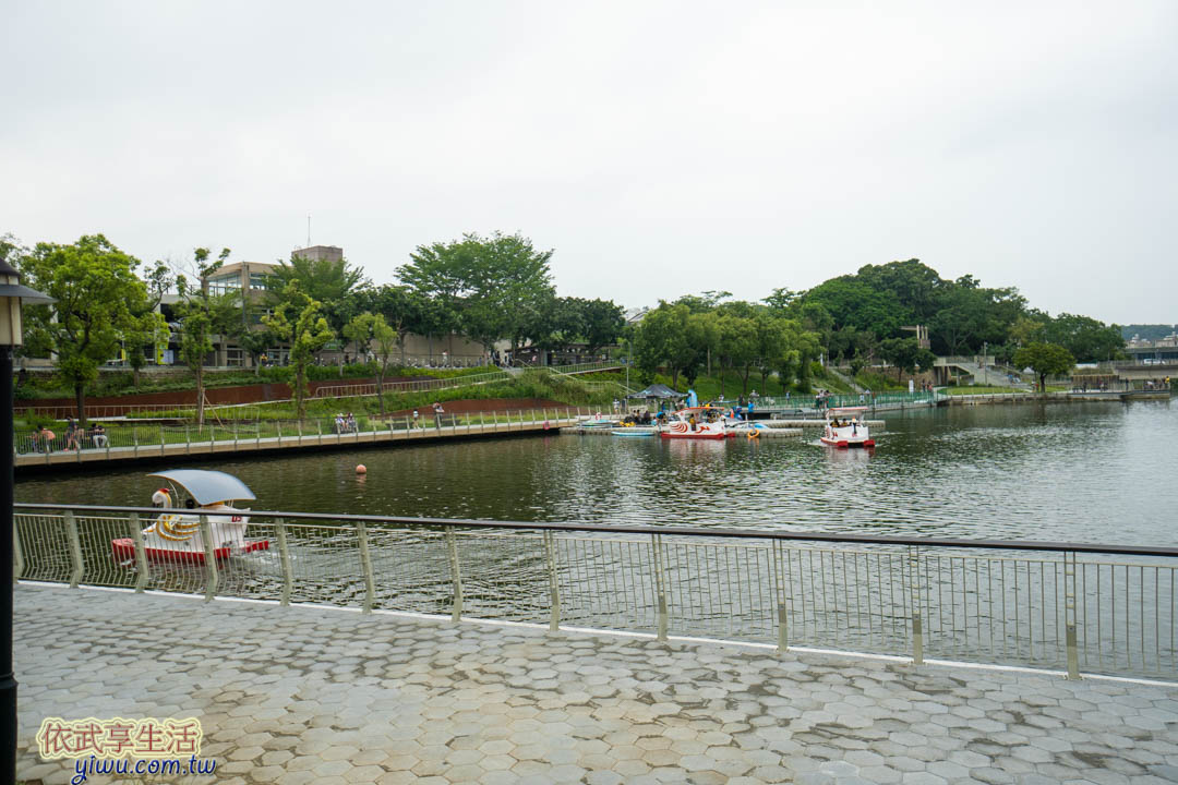青草湖