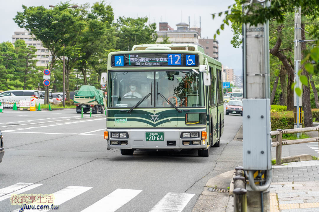 二條城交通