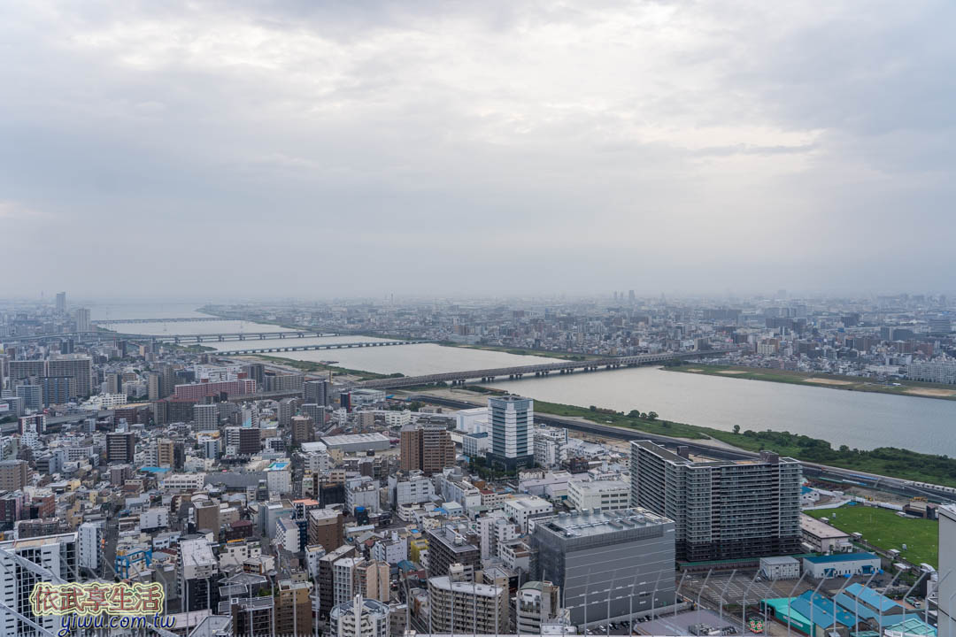 梅田藍天大廈