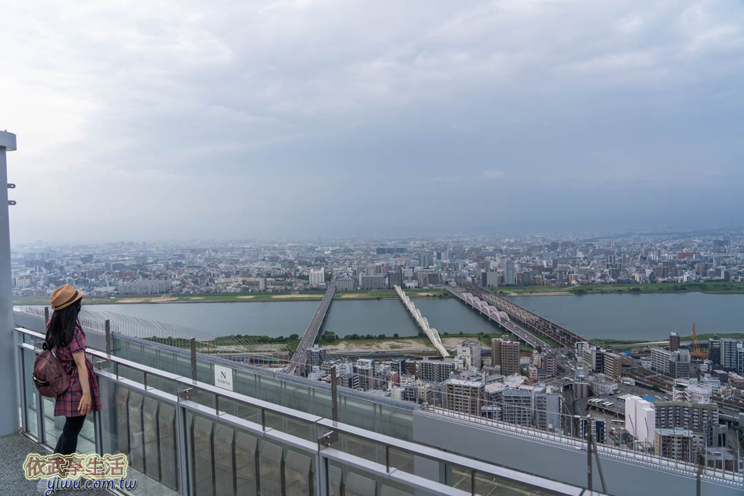 梅田藍天大廈