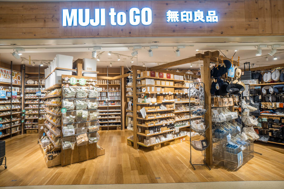 那霸機場必買