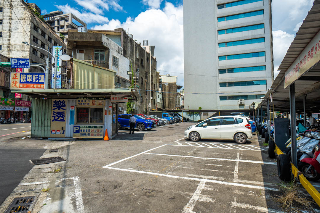 桃園軌道願景館停車