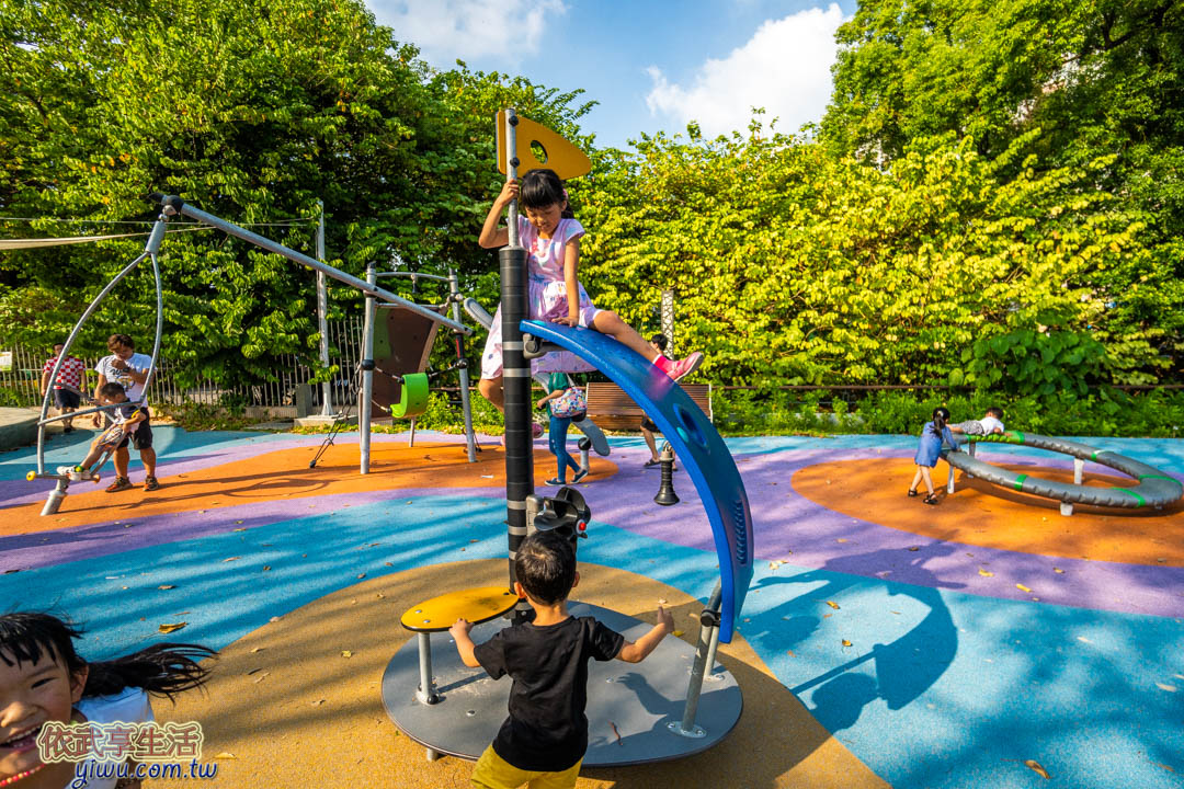 竹溪水岸園區遊戲場