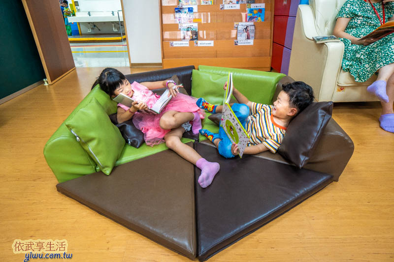 新竹市東區親子館閱覽室