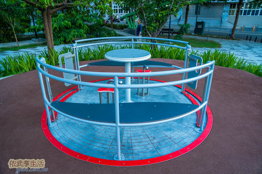 頂竹圍公園無障礙轉盤