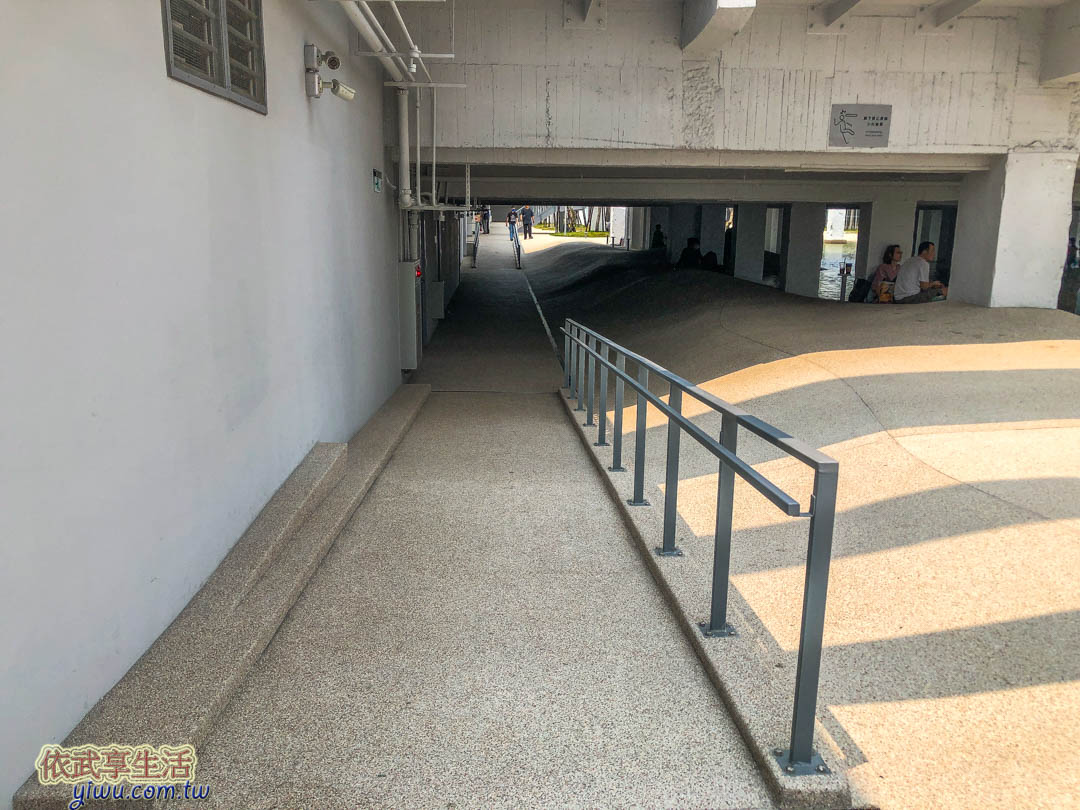 河樂廣場