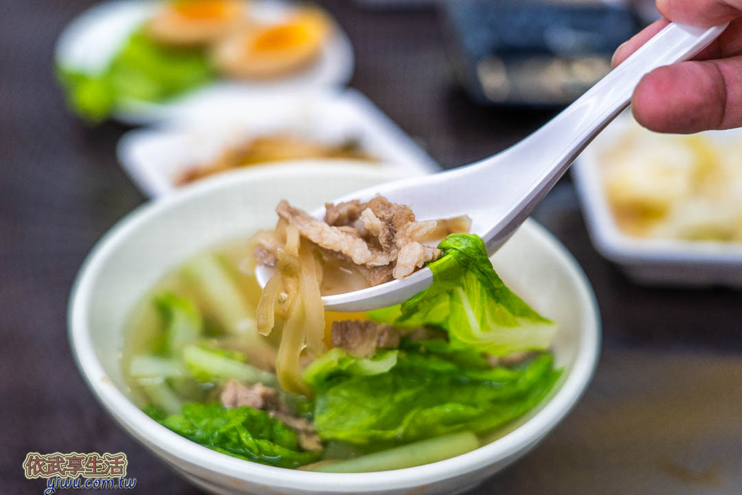 上海好味道小籠湯包榨菜肉絲麵