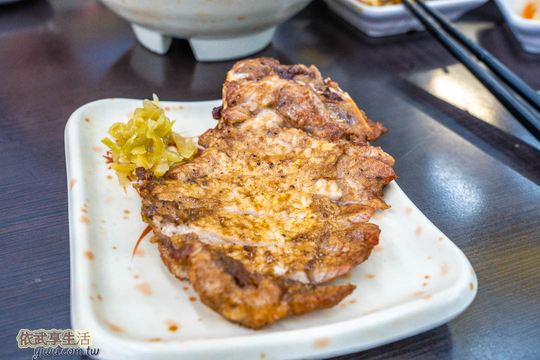 上海好味道小籠湯包榨菜排骨麵